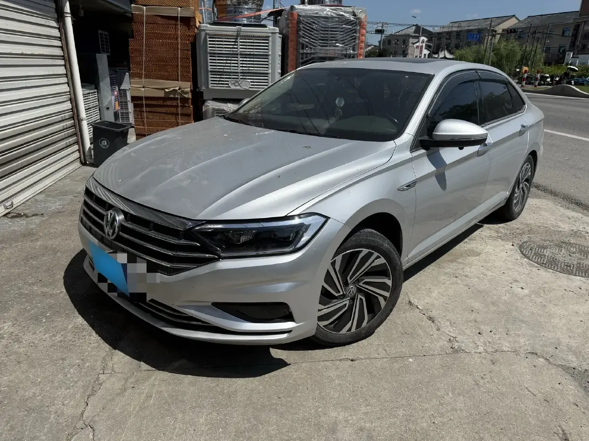 2022 Volkswagen Sagitar 1.4T 150HP L4 7DCT