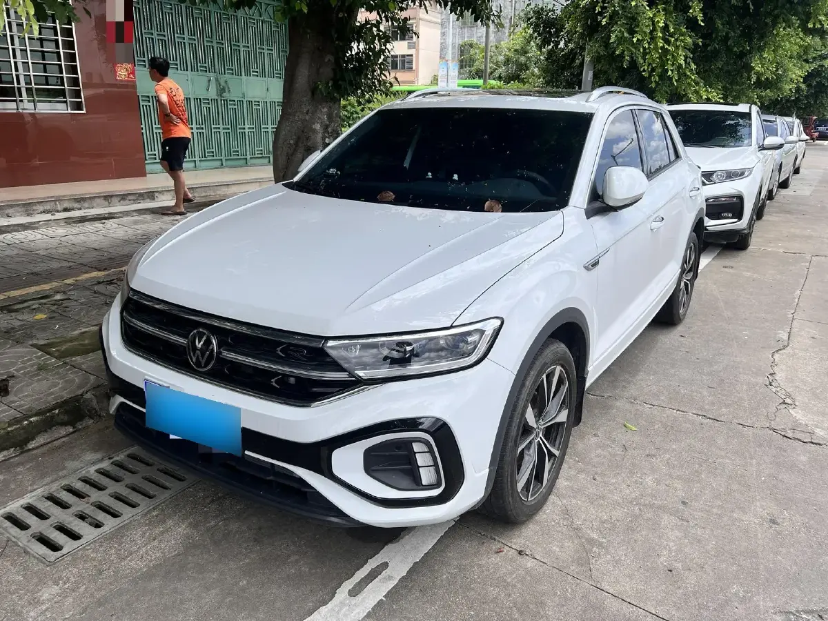 2024 Volkswagen T-Roc 1.5T 160HP L4 7DCT