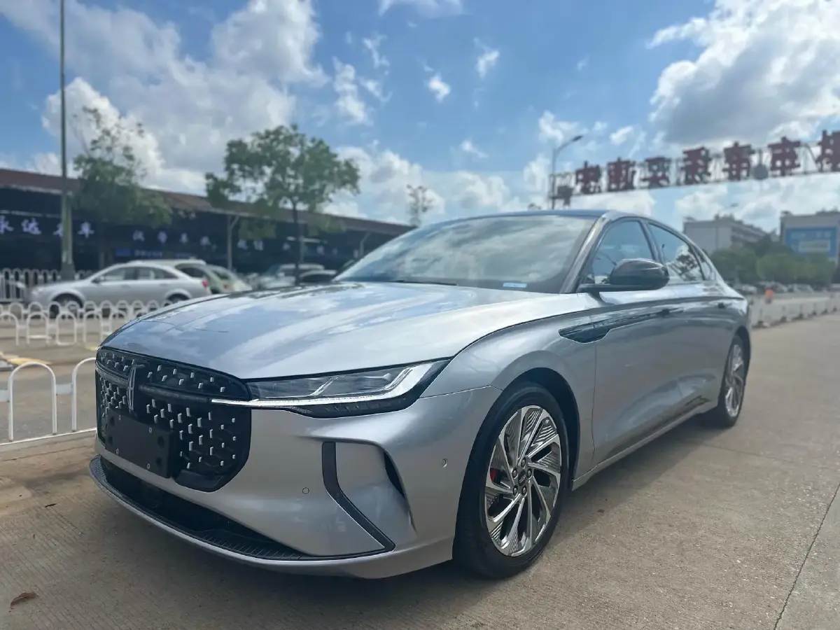 2024 Lincoln Z 2.0T 294HP L4 E-CVT Hybrid