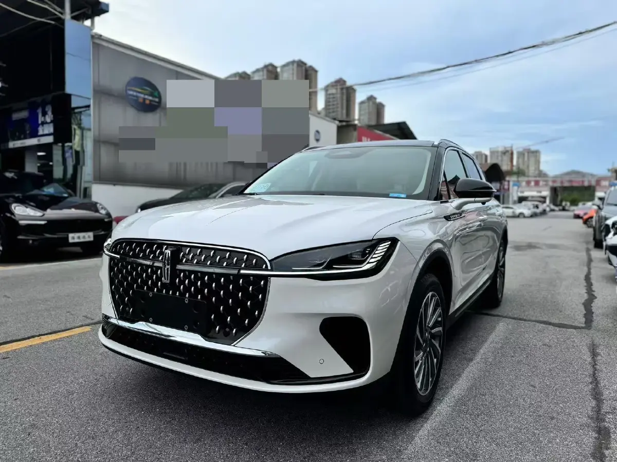 2024 Lincoln Corsair 2.0T 261HP L4 8AT