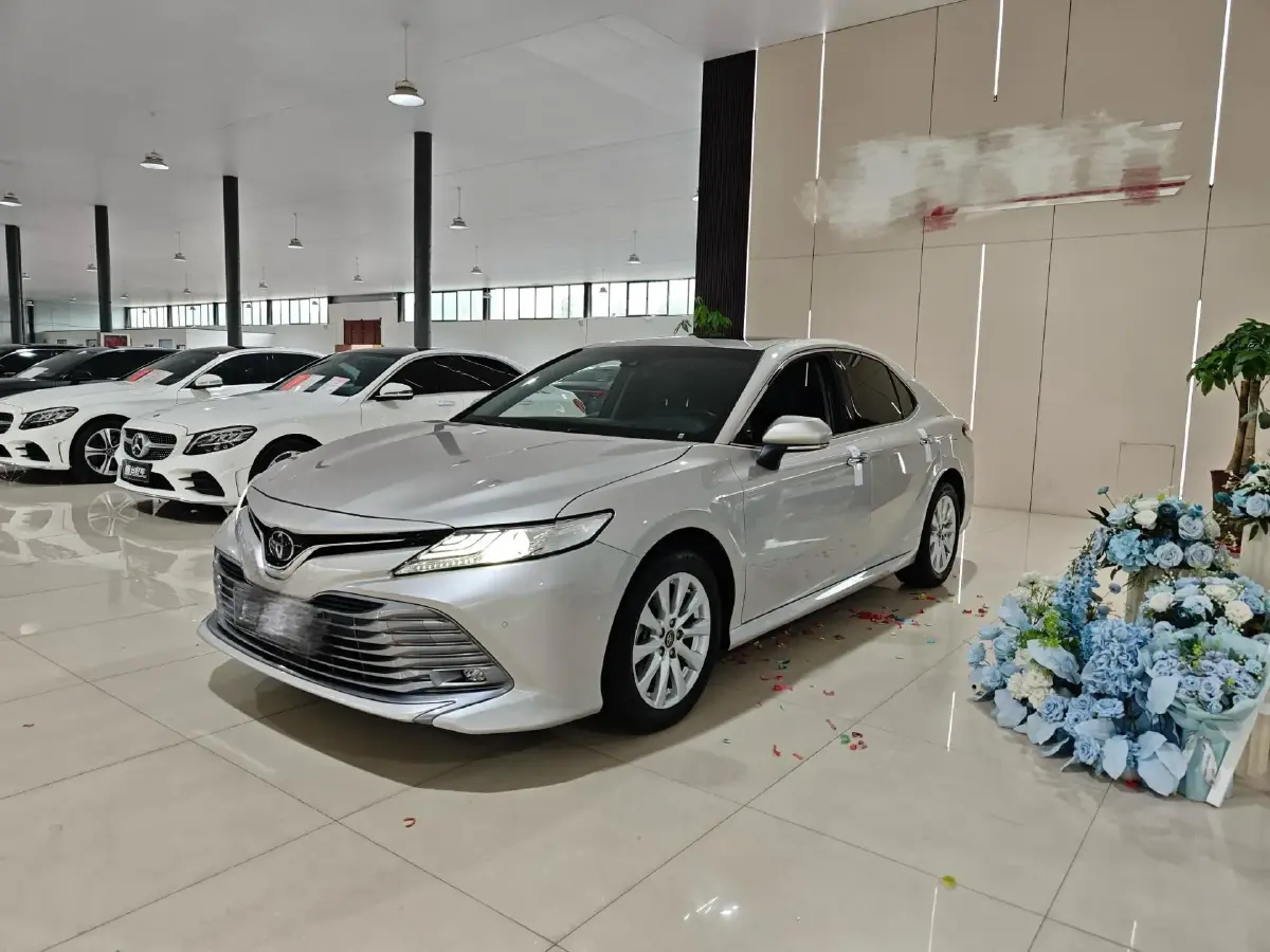 2019 Toyota Camry 2.0L 178HP L4 CVT