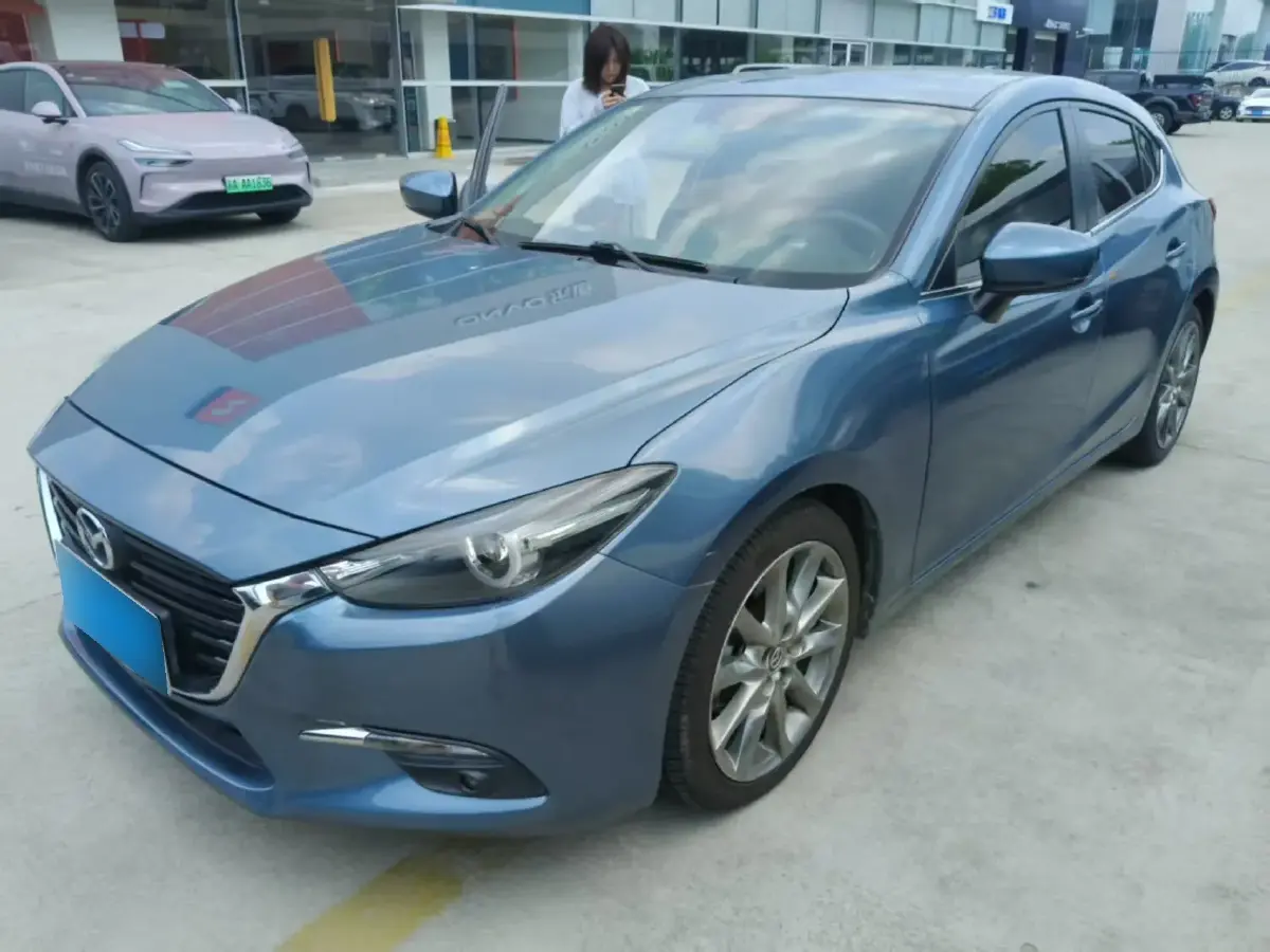 2017 Mazda 3 Axela 2.0L 158HP L4 6AT
