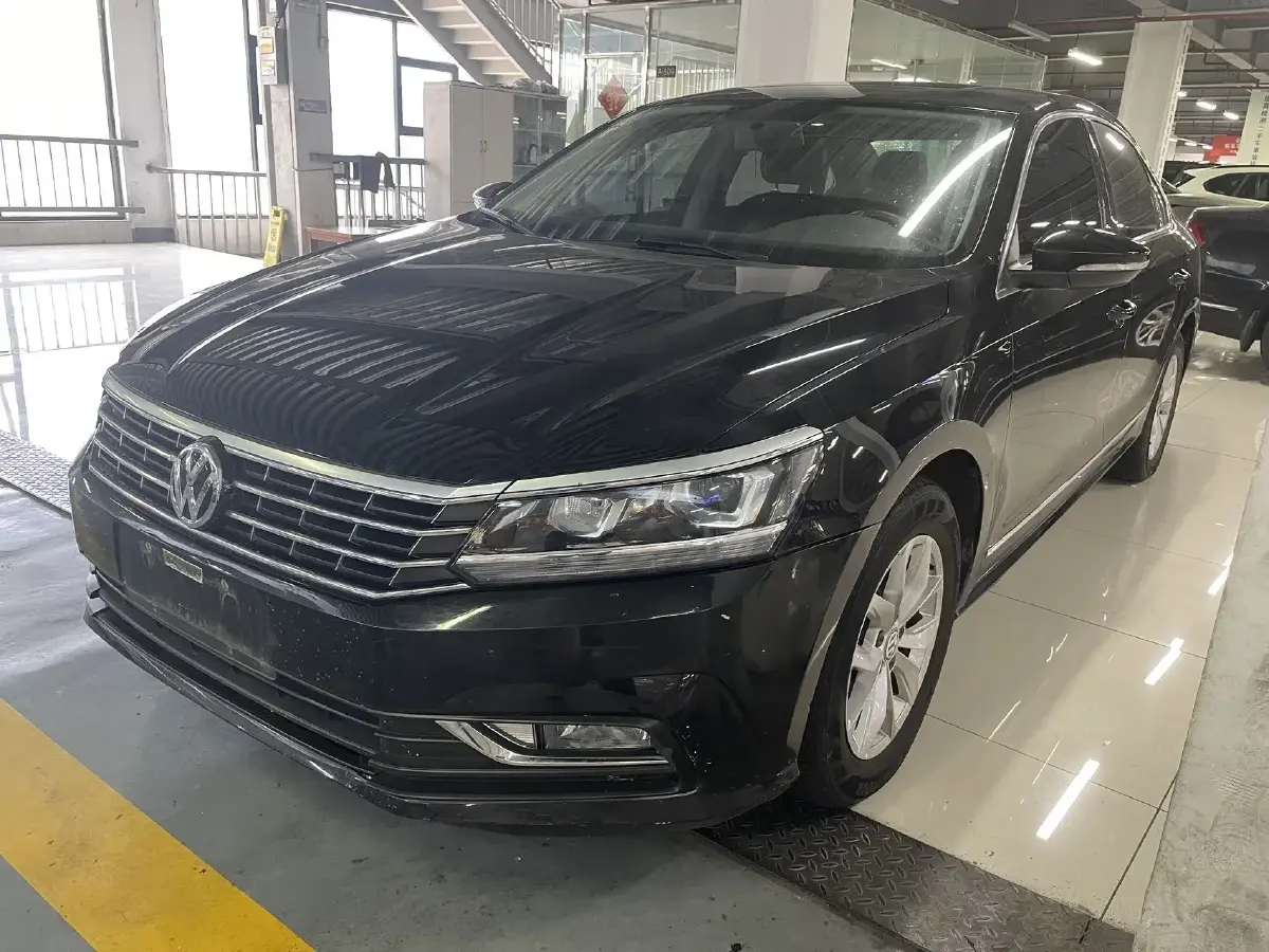 2017 Volkswagen Passat 1.8T 180HP L4 7DCT