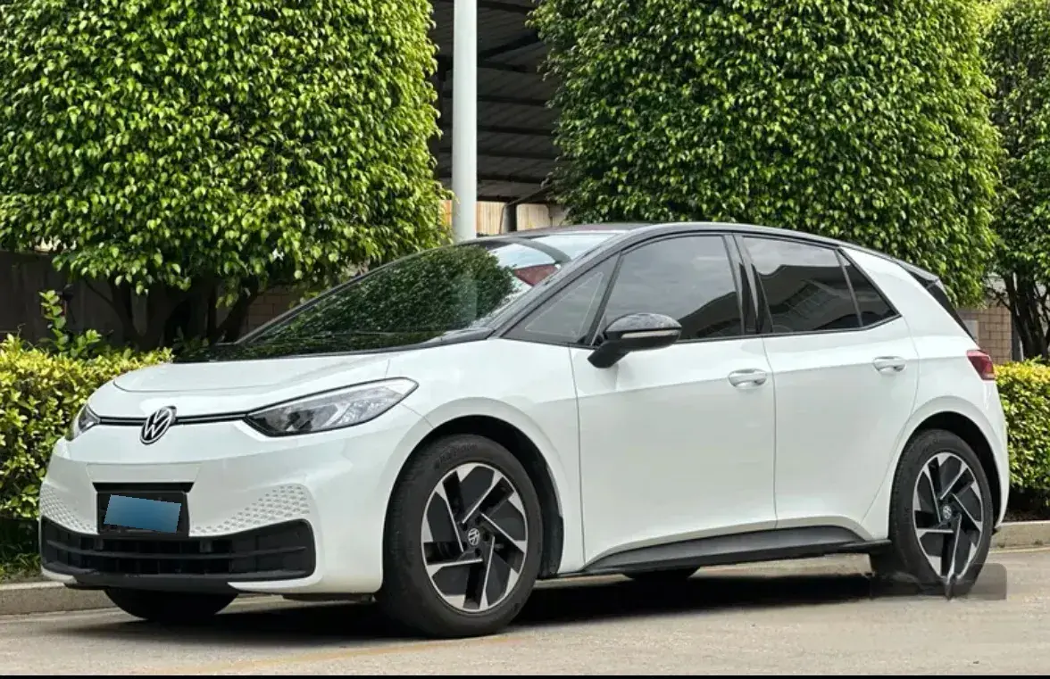 2023 Volkswagen ID.3 BEV 52.8KWH