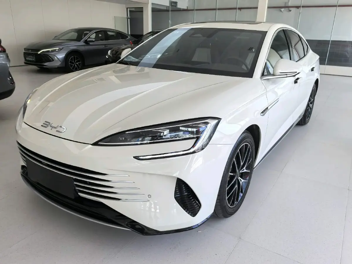 2025 BYD Seal07 DM-i 1.5L 101HP L4 E-CVT PHEV 17.6KWH