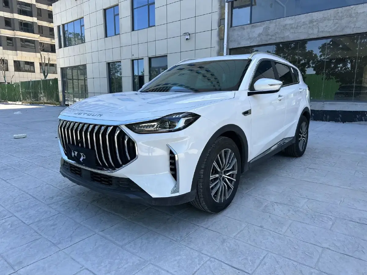 2025 Jetour X70 Plus 1.5T 156HP L4 6DCT