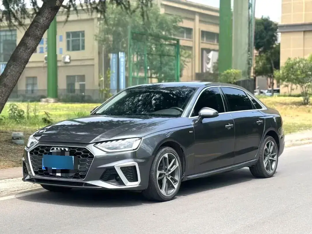 2020 Audi A4L 2.0T 190HP L4 7DCT