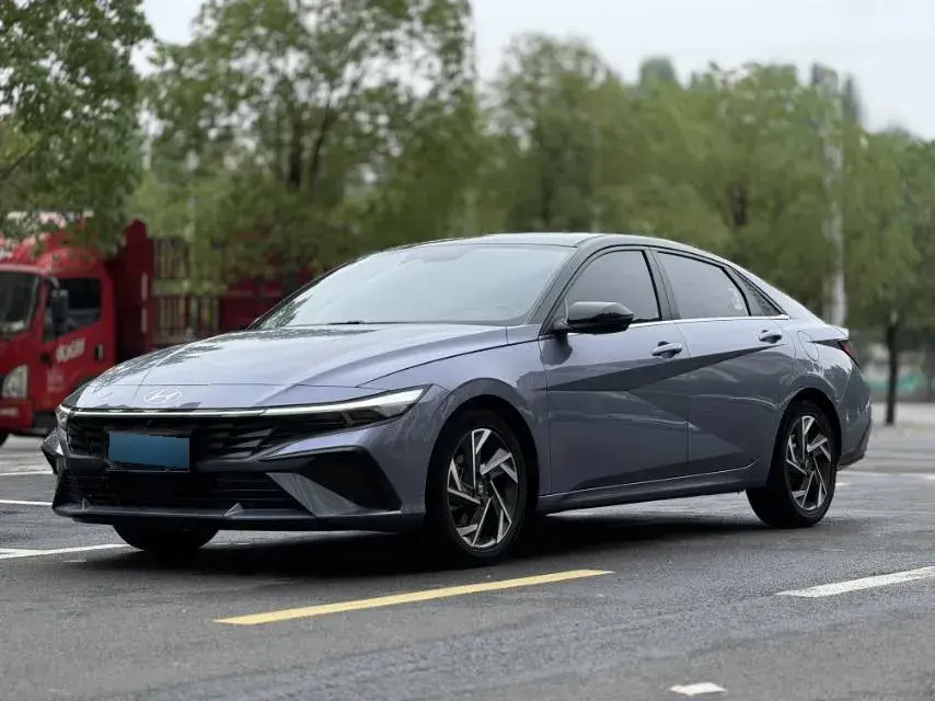 2023 Hyundai Elantra 1.5L 115HP L4 CVT