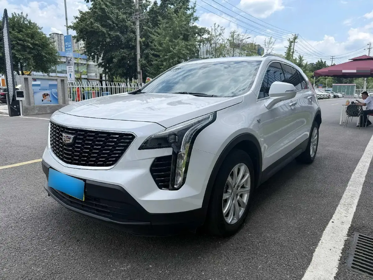 2021 Cadillac XT4 2.0T 237HP L4 9AT