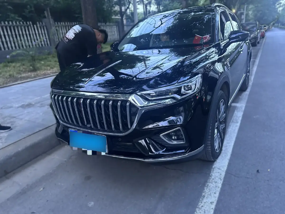 2022 HongQi HS5 2.0T 224HP L4 6AT