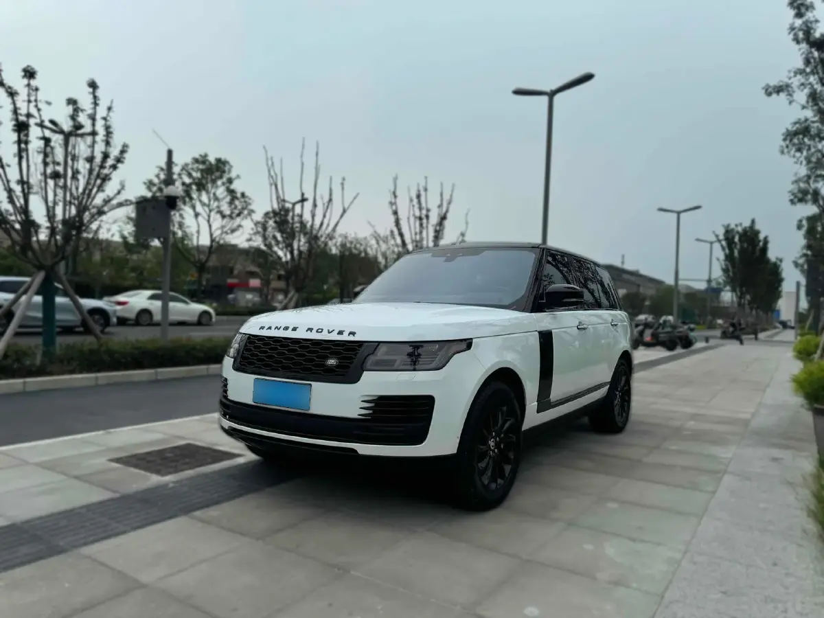 2018 Land Rover Range Rover Evoque 2.0T 241HP L4 9AT