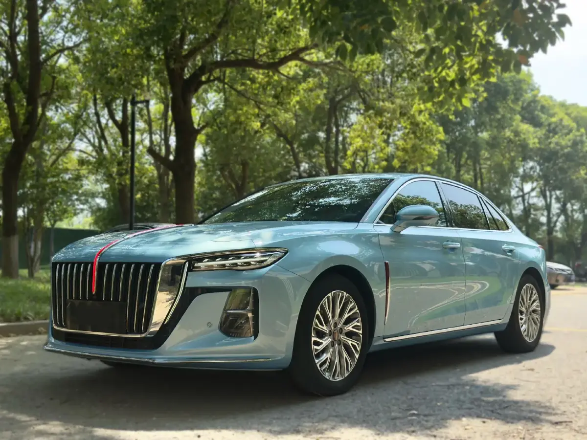 2023 HongQi H5 2.0T 224HP L4 8AT