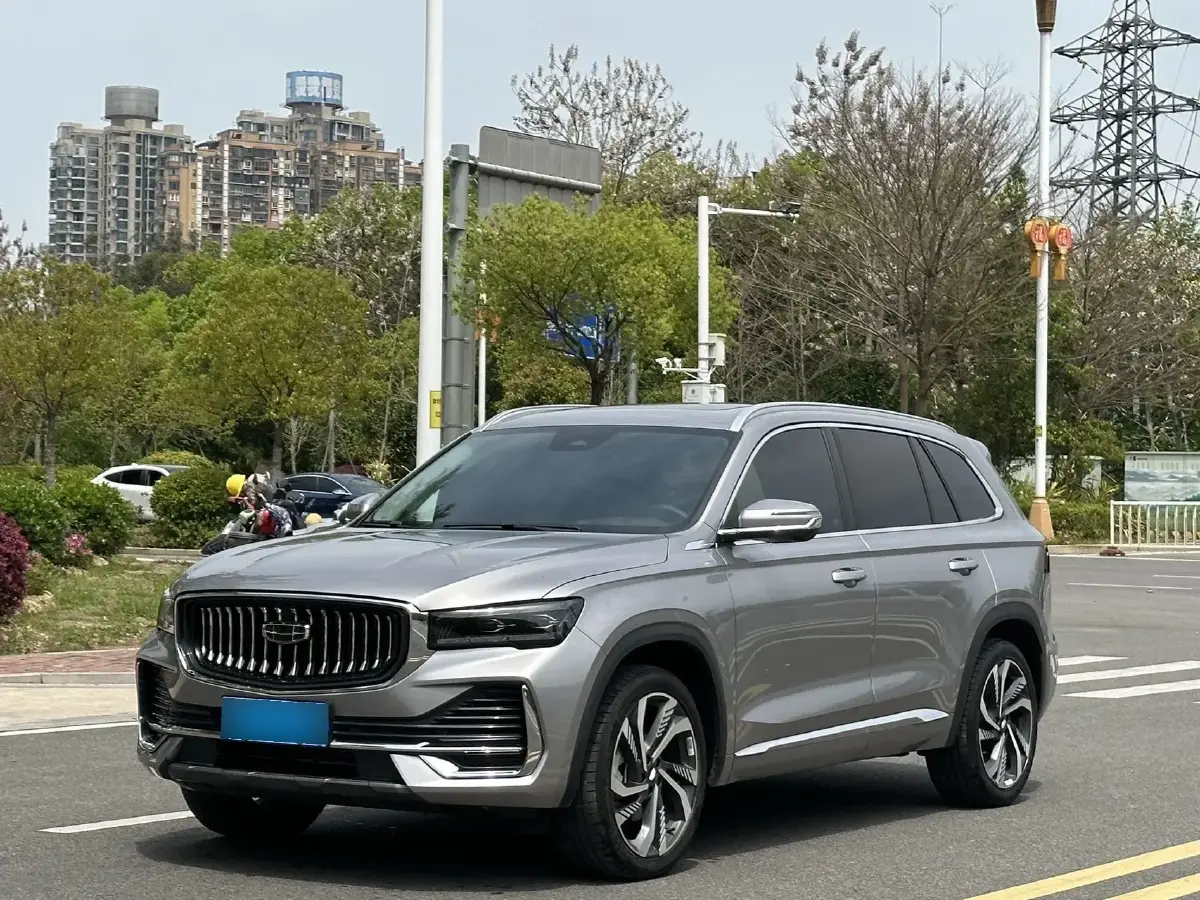 2023 Geely Monjaro 2.0T 238HP L4 8AT