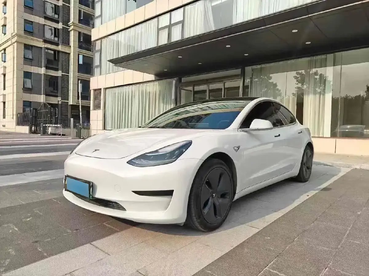 2020 Tesla Model 3 BEV 52KWH