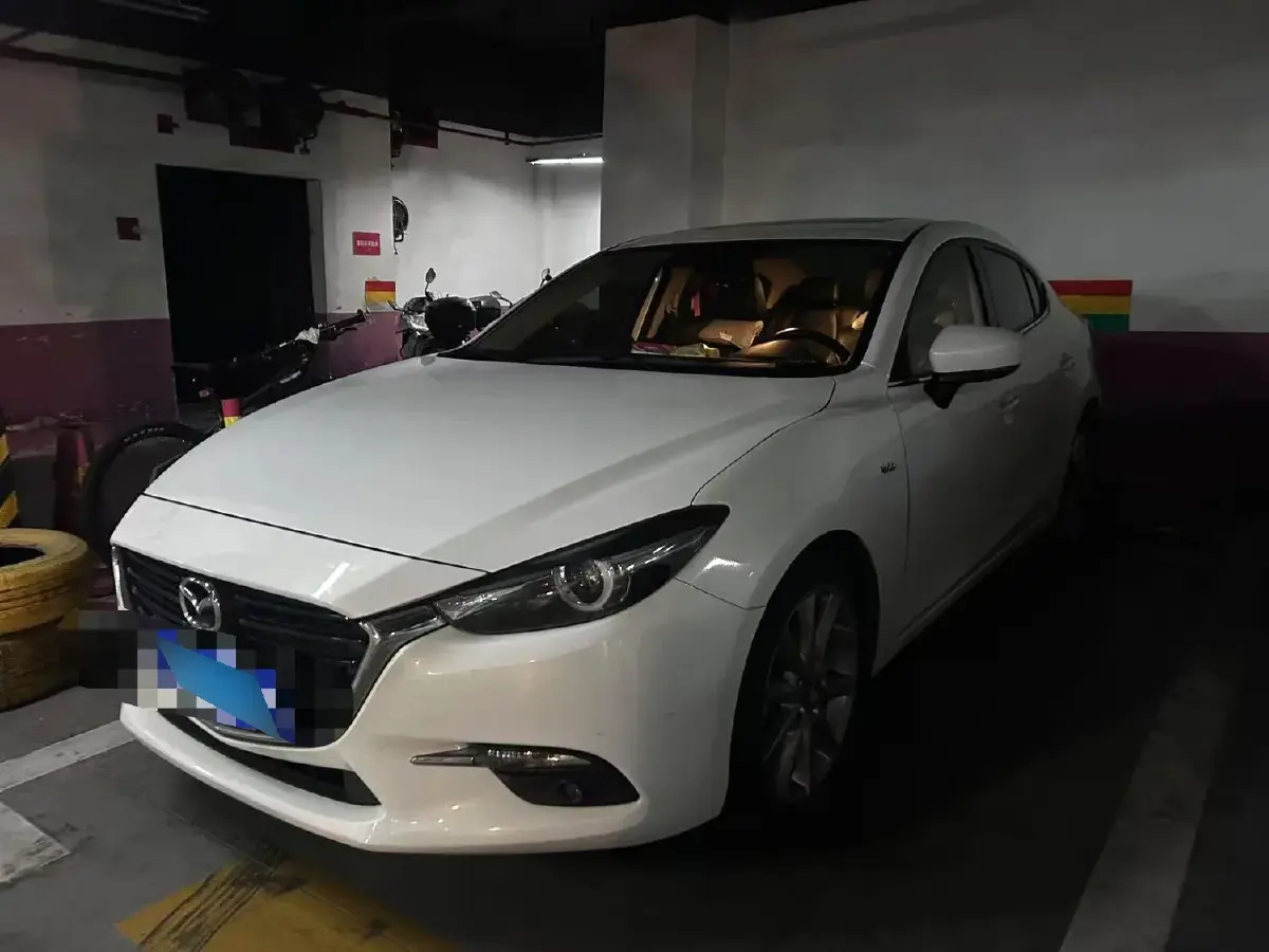 2017 Mazda 3 Axela 1.5L 117HP L4 6AT