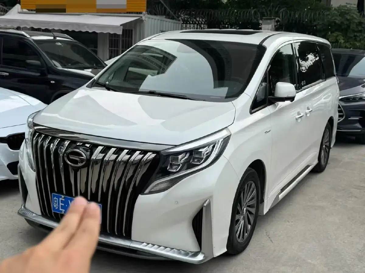 2021 GAC Trumpchi M8 2.0T 252HP L4 8AT