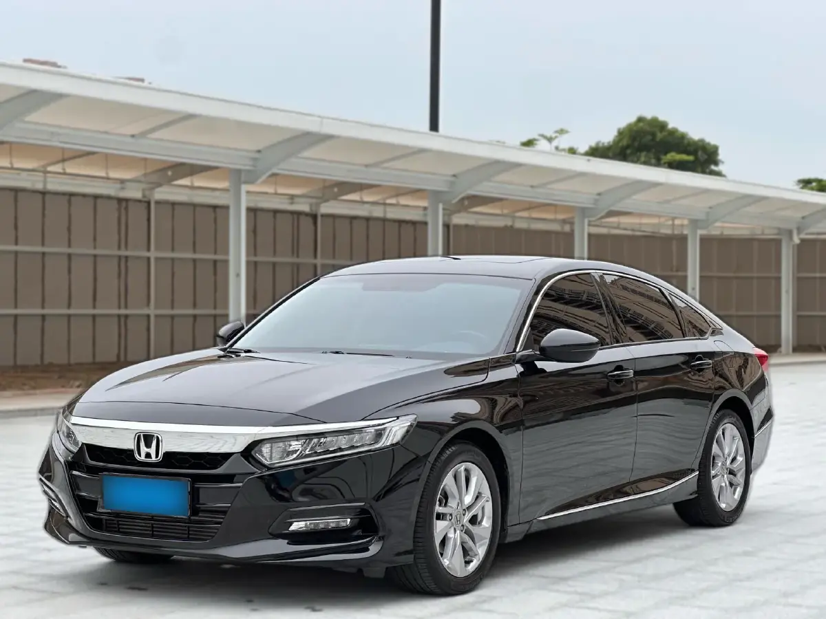 2018 Honda Accord 1.5T 194HP L4 CVT