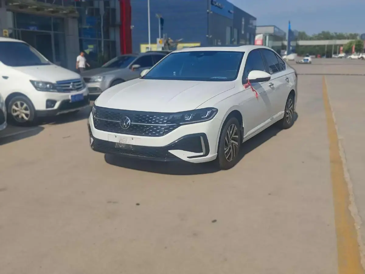 2024 Volkswagen Lavida 1.5L 110HP L4 6AT