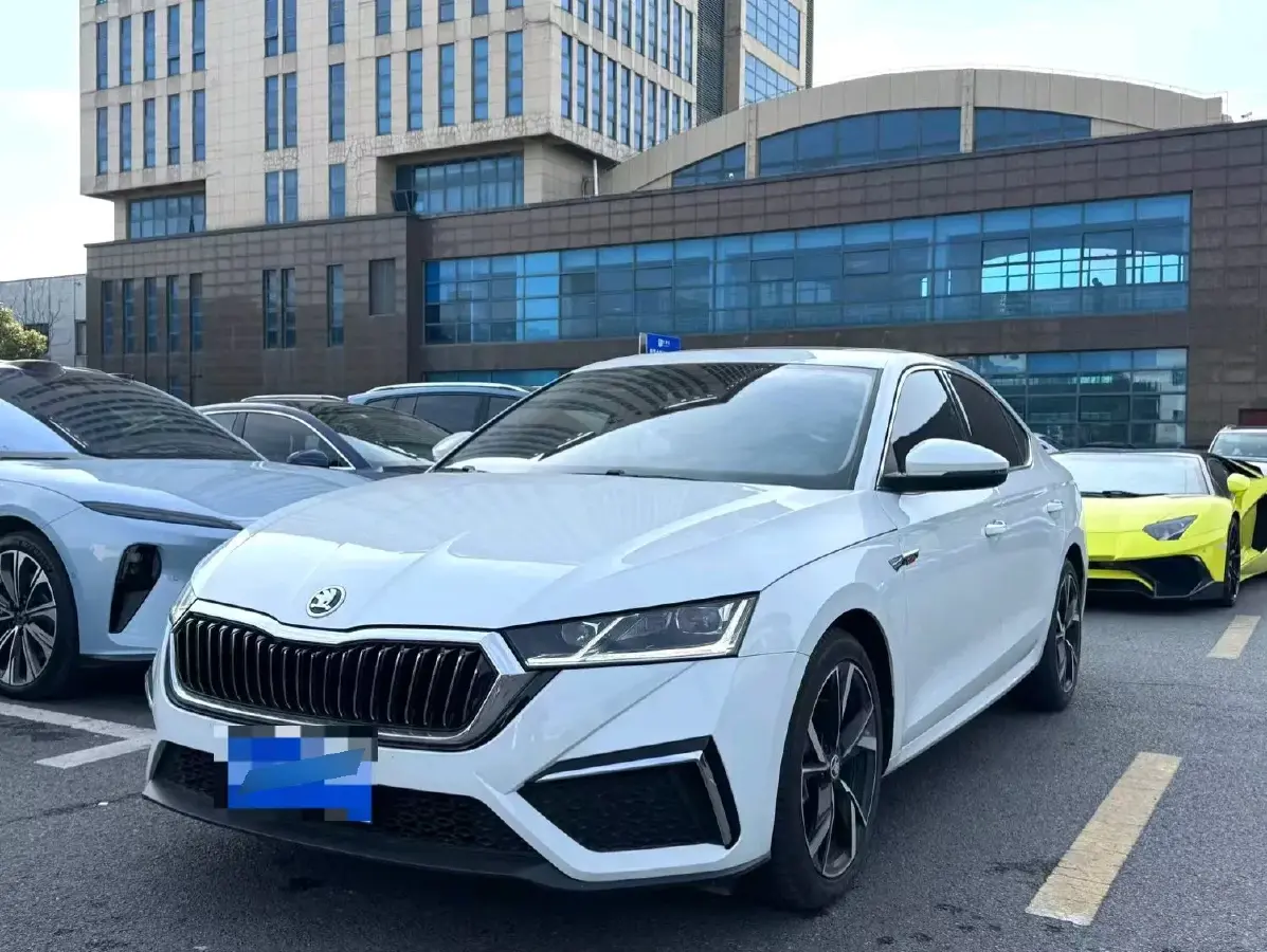 2023 Skoda Octavia 1.4T 150HP L4 7DCT