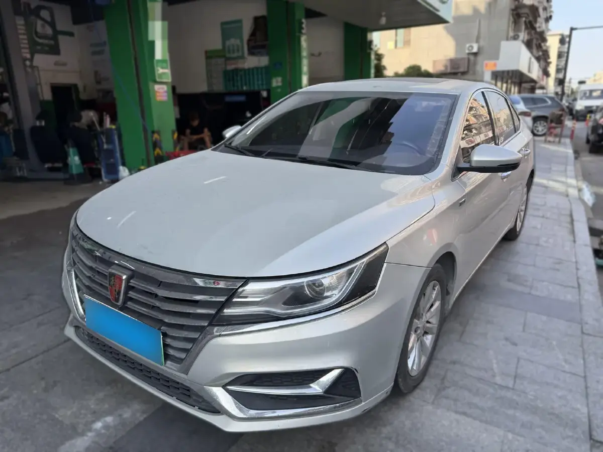 2017 Roewe i6 1.0T 125HP L3 2AT PHEV