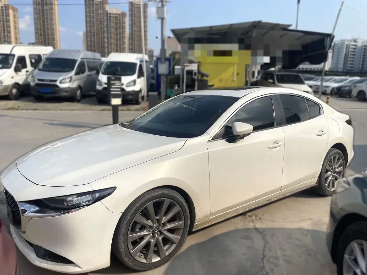 2020 Mazda 3 Axela 2.0L 158HP L4 6AT