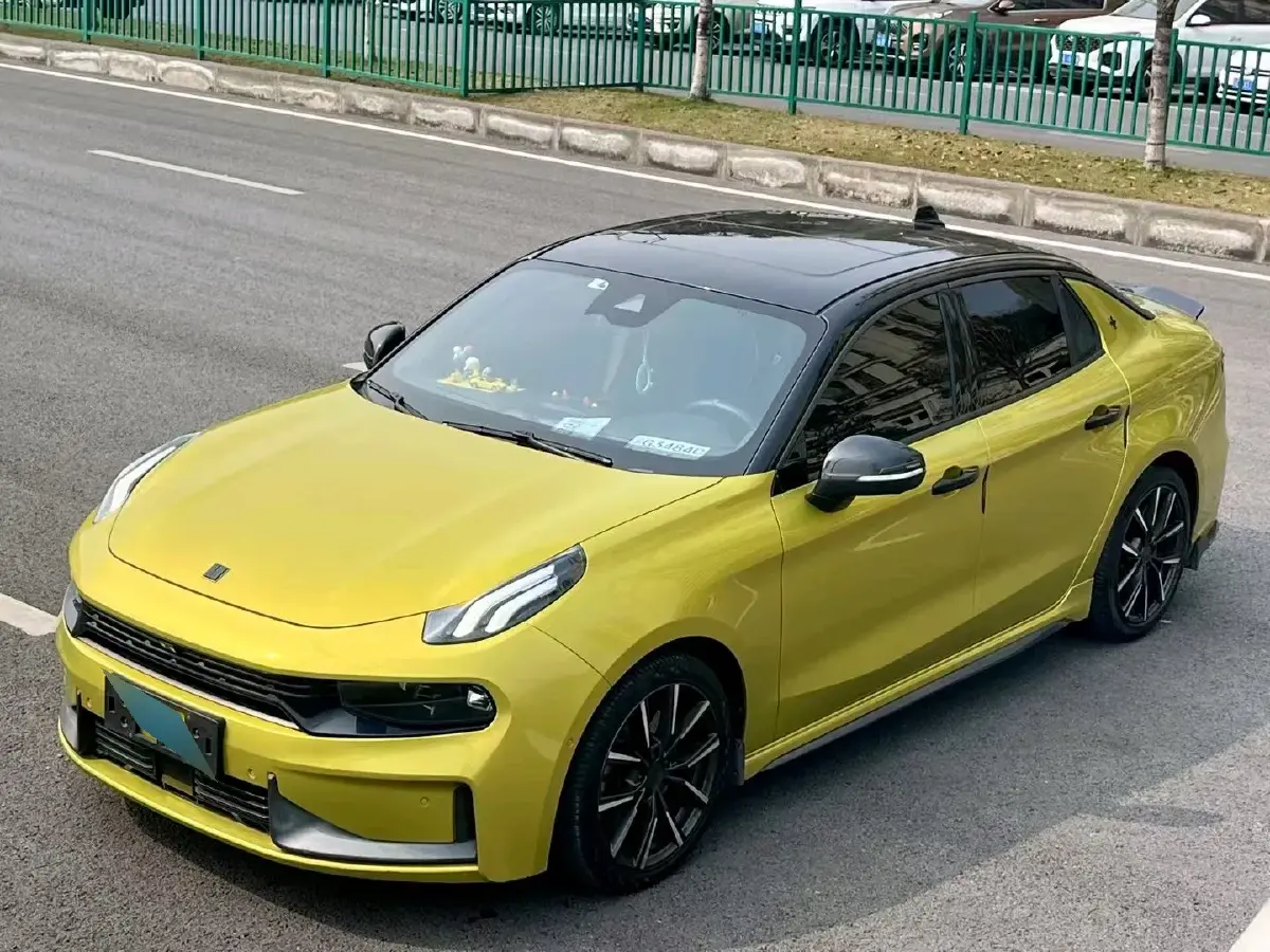 2019 LYNK&CO 03 2.0T 254HP L4 8AT
