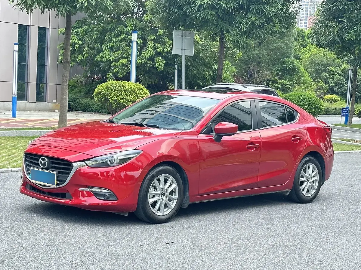 2017 Mazda 3 Axela 1.5L 117HP L4 6AT