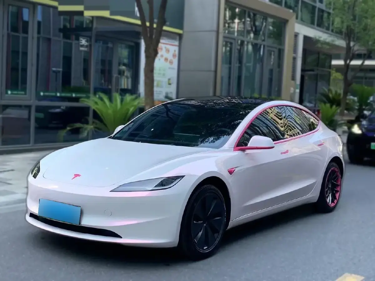 2025 Tesla Model 3 BEV 62.5KWH