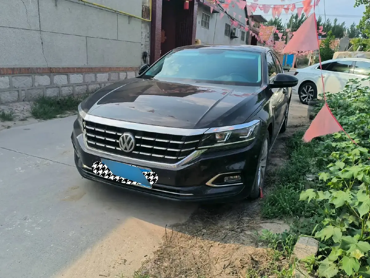 2019 Volkswagen Passat 2.0T 186HP L4 7DCT