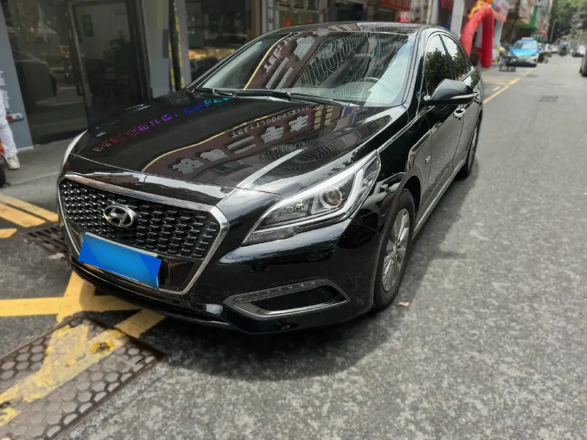 2016 Hyundai Sonata 2.0L 156HP L4 6AT Hybrid