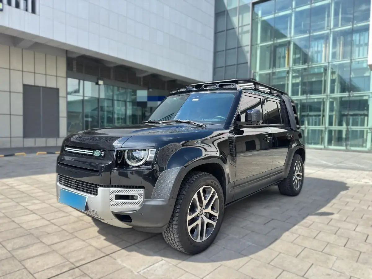 2023 Land Rover Defender 3.0T 400HP L6 8AT