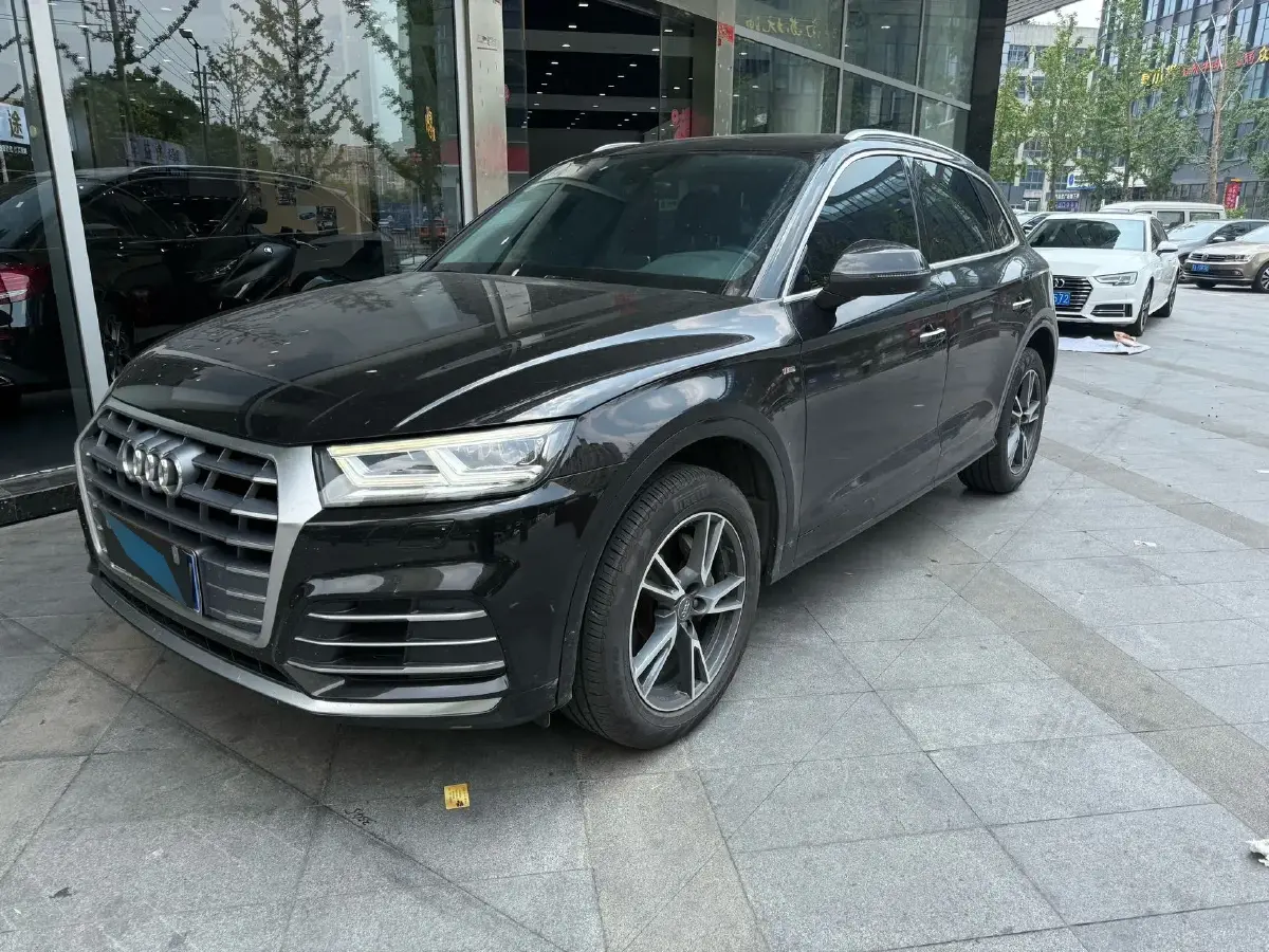2020 Audi Q5L 2.0T 190HP L4 7DCT