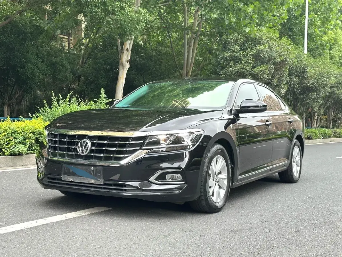 2021 Volkswagen Passat 1.4T 150HP L4 7DCT