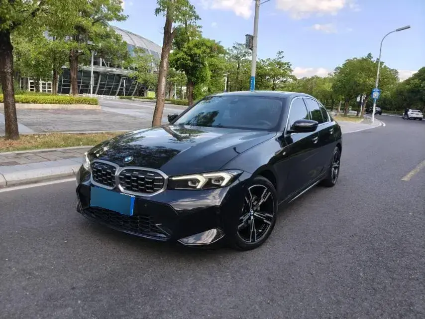 2024 BMW 3 Series 2.0T 184HP L4 8AT