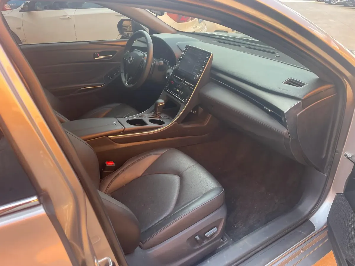 2019 Toyota Avalon 2.5L 209HP L4 8AT,autocango,china used car exporter,china ev exporter,chinese used car exporter,chinese used ev exporter