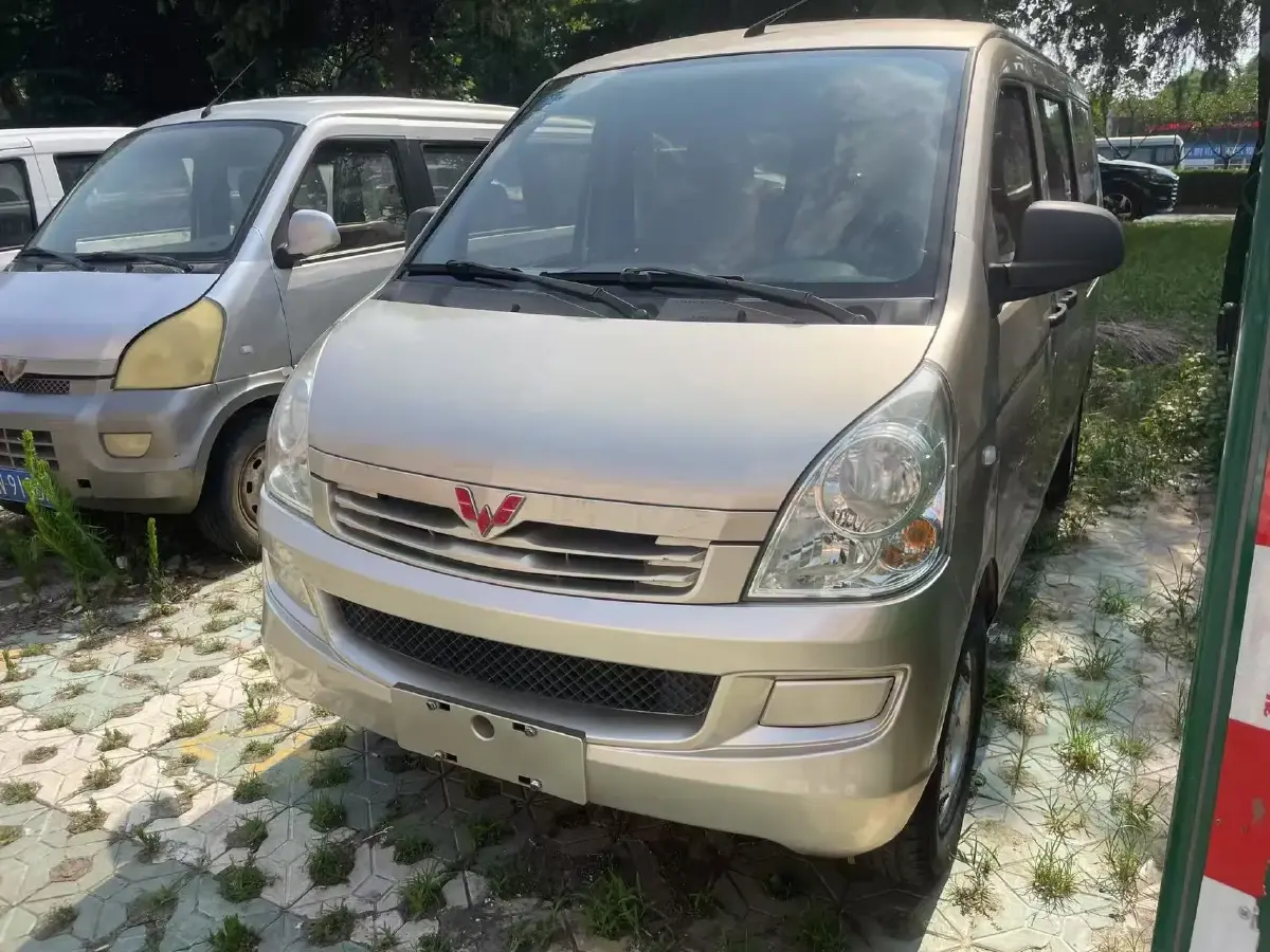 2019 WuLing RongGuang 1.2L 82HP L4 5MT