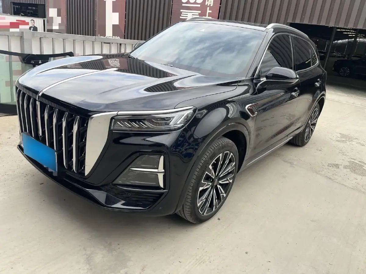 2023 HongQi HS5 2.0T 252HP L4 8AT