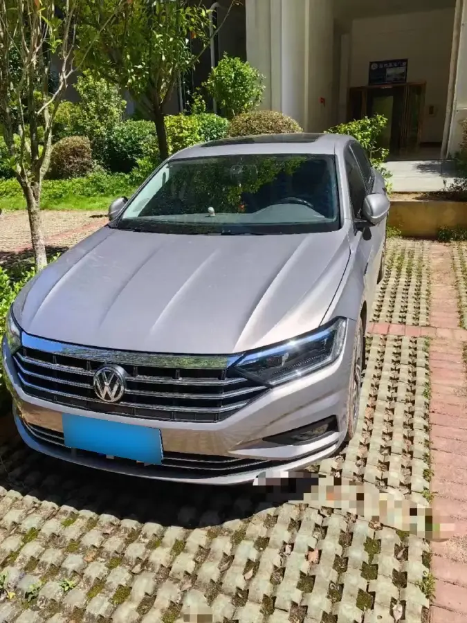 2021 Volkswagen Sagitar 1.4T 150HP L4 7DCT