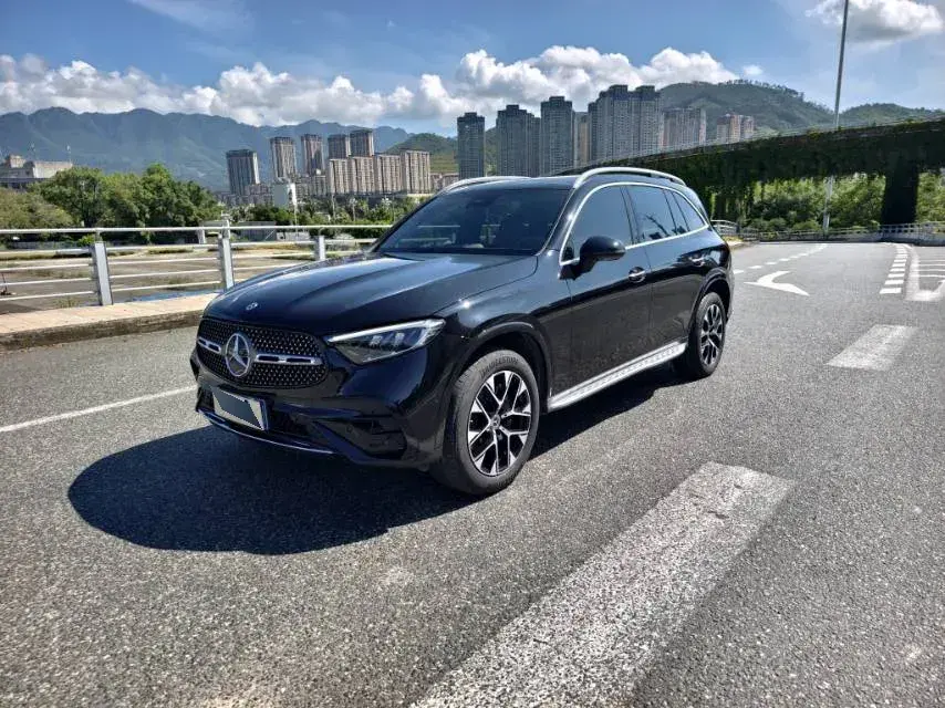 2023 Mercedes-Benz GLC Class 2.0T 204HP L4 9AT