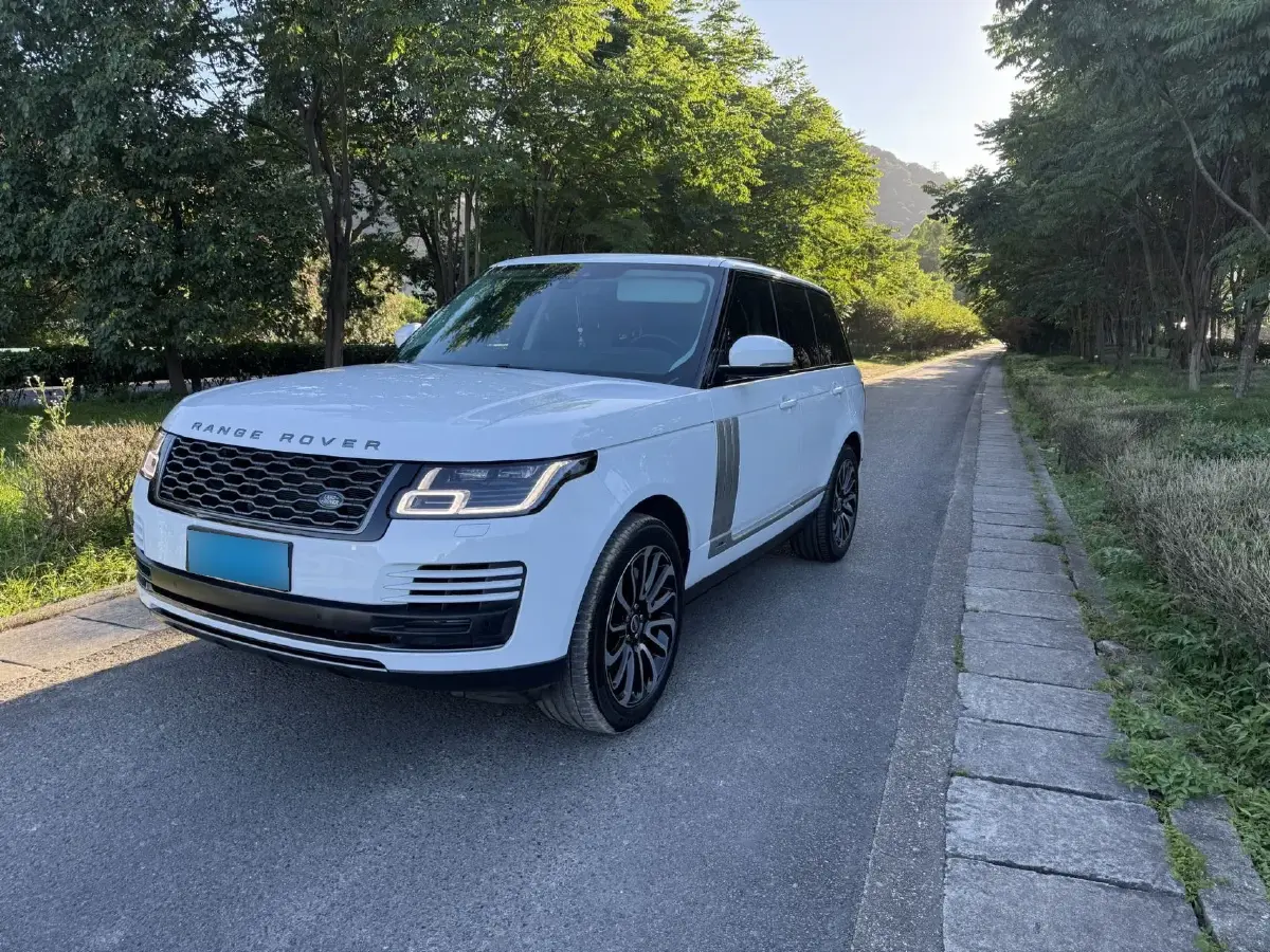 2019 Land Rover Range Rover 3.0T 340HP V6 8AT
