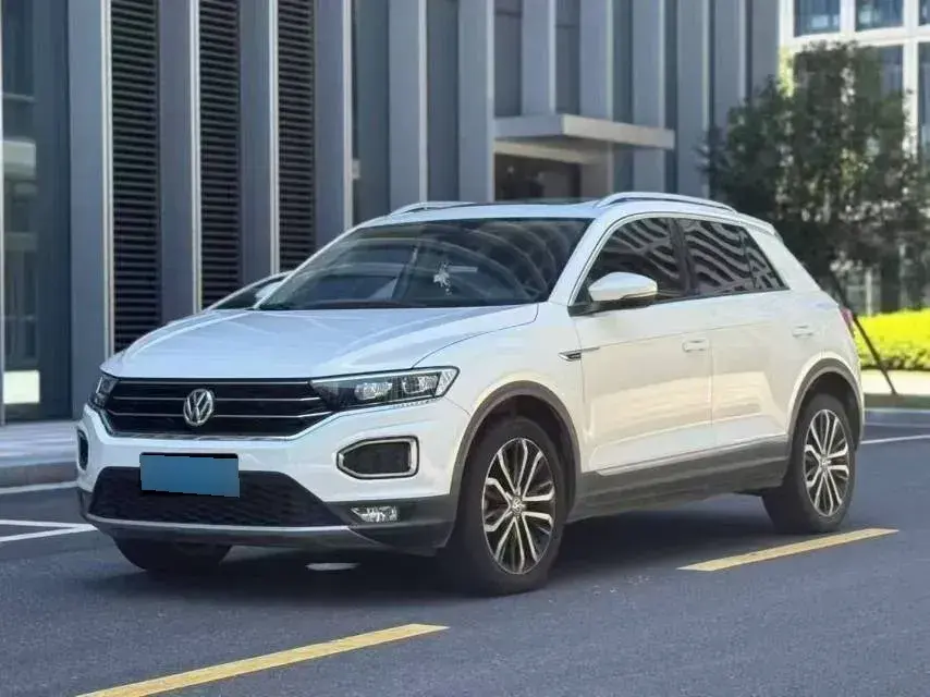 2020 Volkswagen T-Roc 1.4T 150HP L4 7DCT