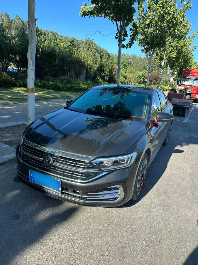 2024 Volkswagen Sagitar 1.5T 160HP L4 7DCT