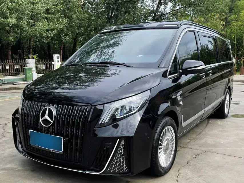 2023 Mercedes-Benz Vito 2.0T 211HP L4 9AT