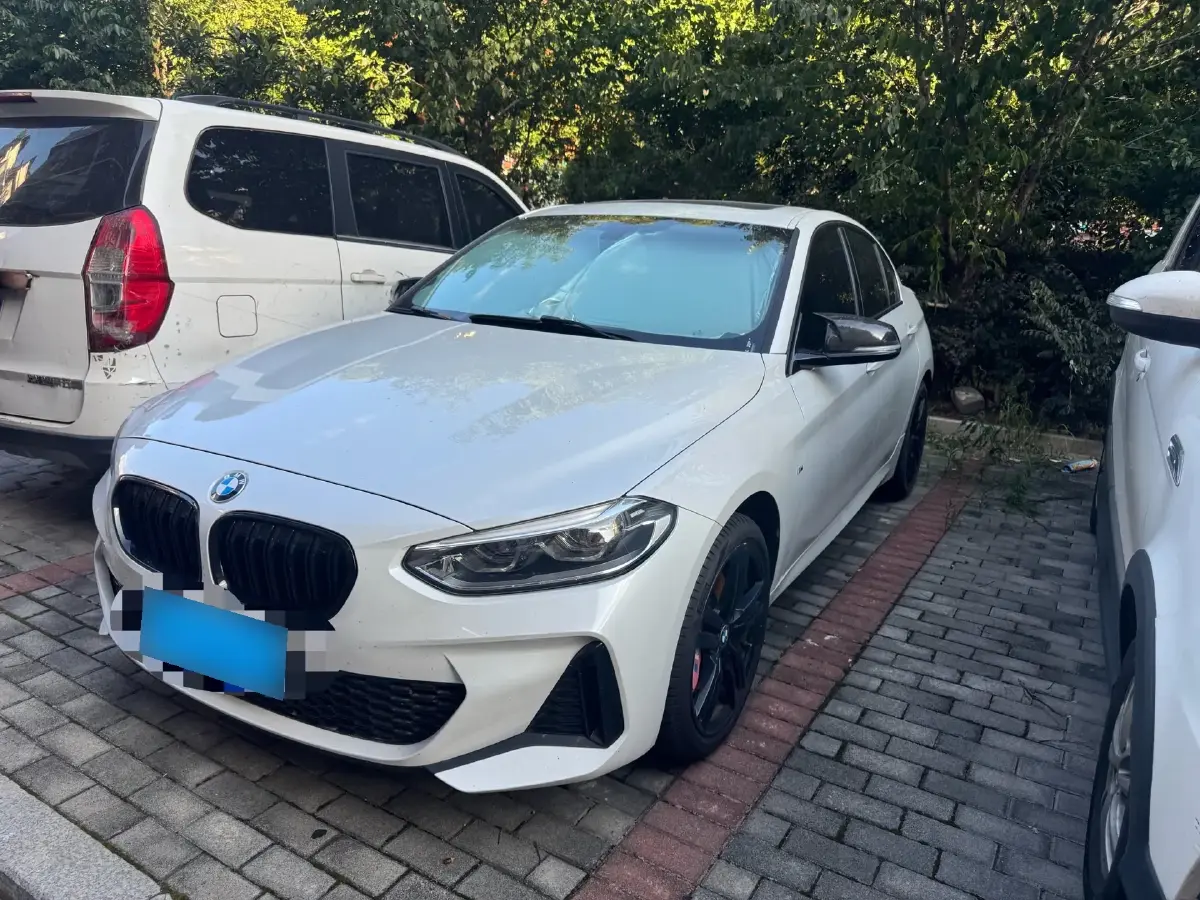 2020 BMW 1 Series 2.0T 192HP L4 7DCT