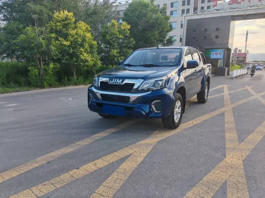 2023 Isuzu Jim 2.5T 143HP L4 6MT