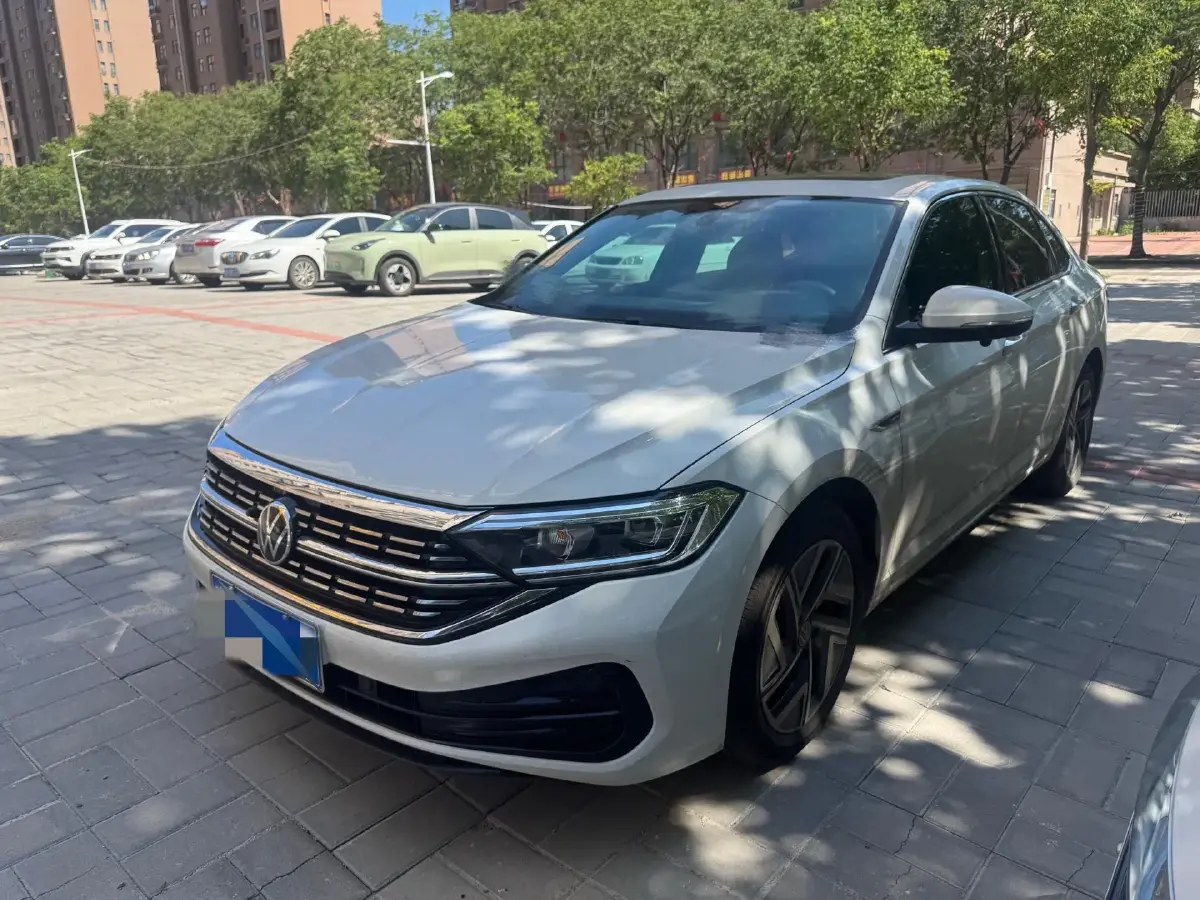 2023 Volkswagen Sagitar 1.4T 150HP L4 7DCT