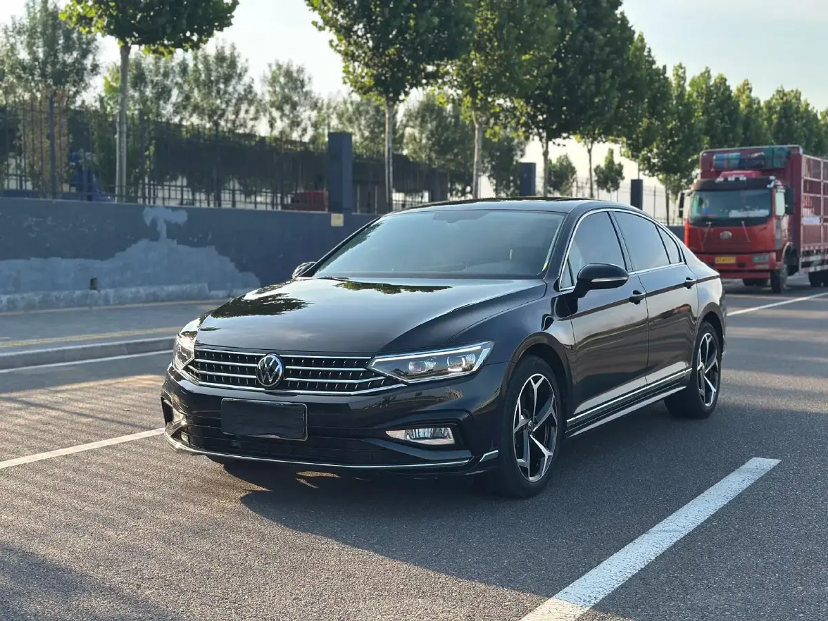 2023 Volkswagen Magotan 2.0T 186HP L4 7DCT