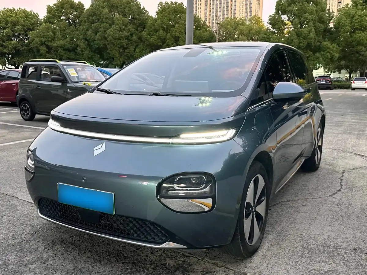 2023 BaoJun Cloud BEV 50.6KWH