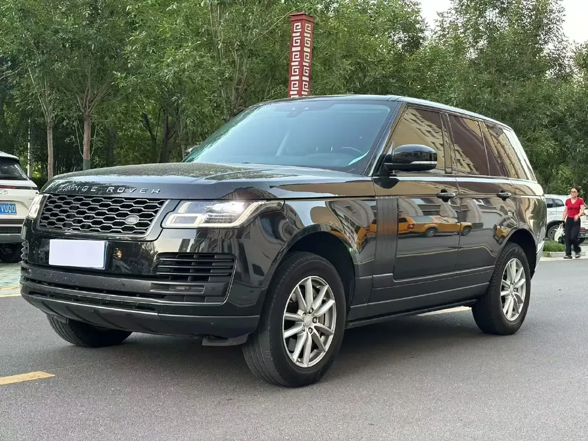 2018 Land Rover Range Rover 3.0T 340HP V6 8AT