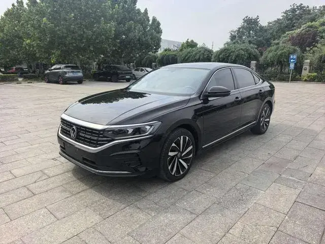 2021 Volkswagen Passat 2.0T 186HP L4 7DCT